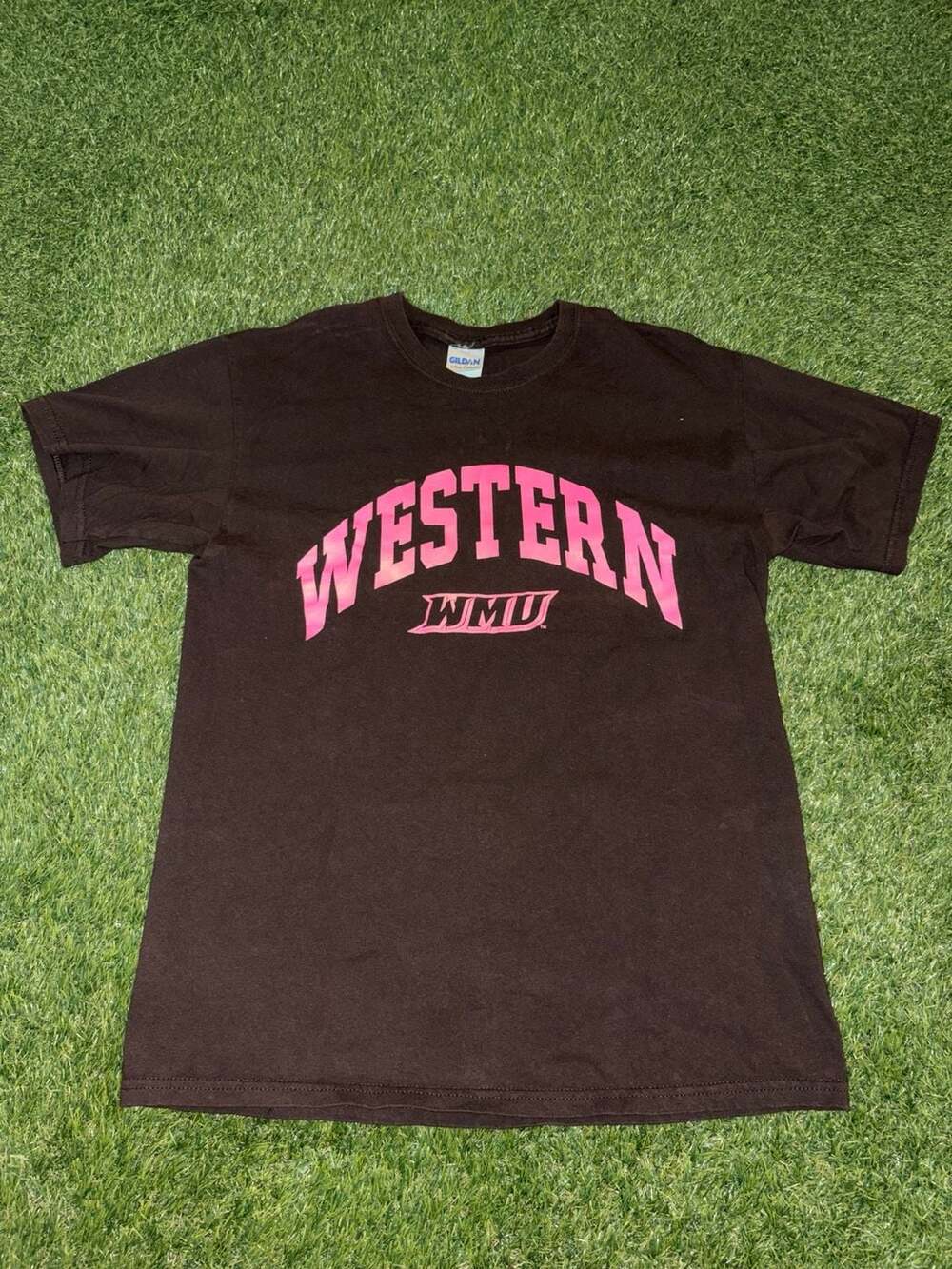 Gildan Ultra Cotton Western WMU Brown Pink T-Shirt Size M